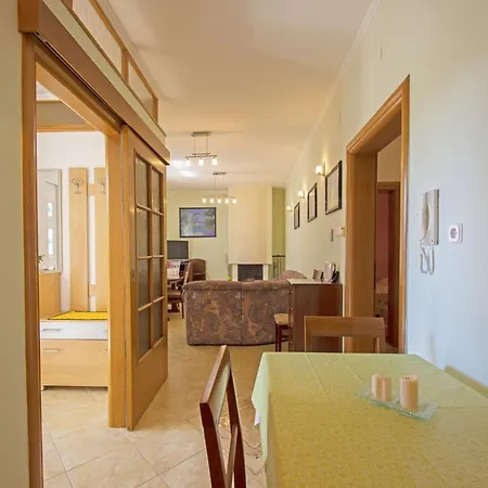 House Vlatko Casa de Férias