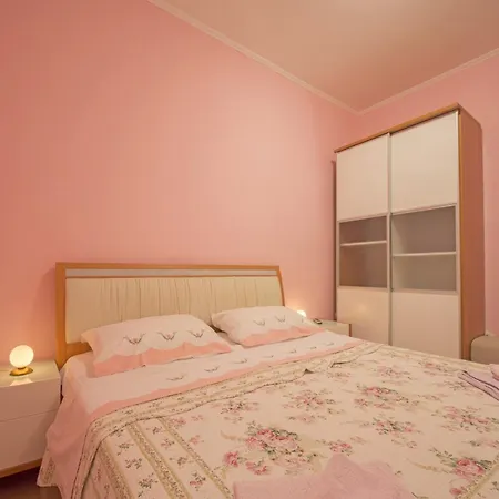 House Vlatko Casa de Férias Novi Vinodolski