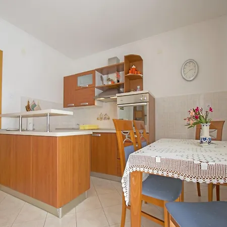 House Vlatko Casa de Férias Novi Vinodolski