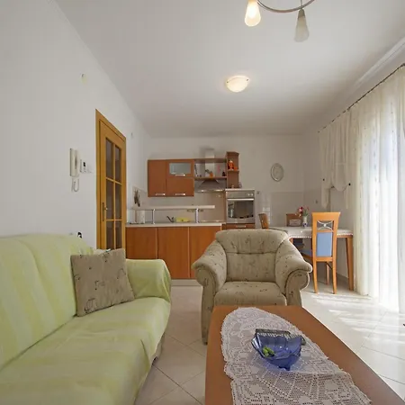 House Vlatko Casa de Férias Novi Vinodolski